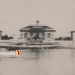 Una di queste era Villa Aurora, costruita nei primi anni del 900 dal conte altamurano Vincenzo Sabini. La raffinata abitazione affacciava direttamente sul mare... 
